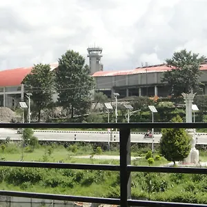 2* Hotel Ganapati Airport